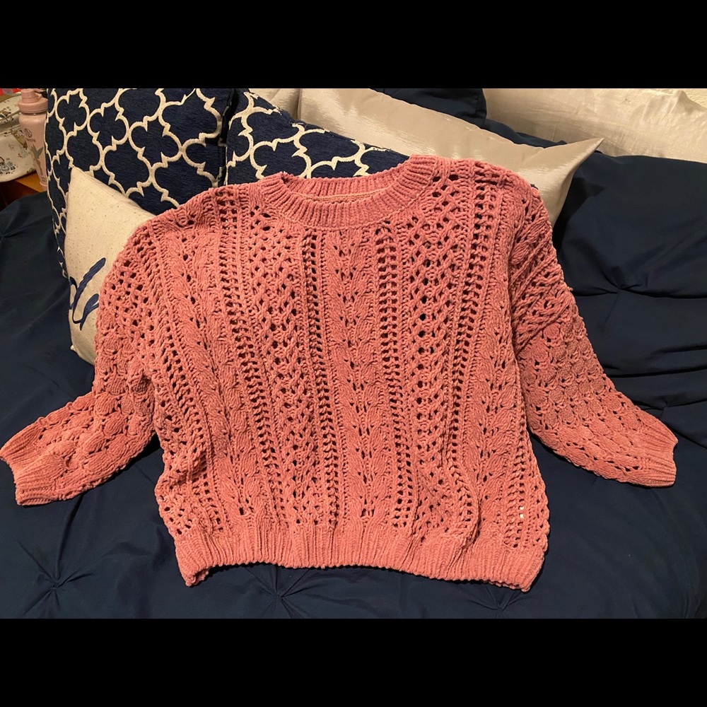 Like new Forever 21 soft mauve knit sweater